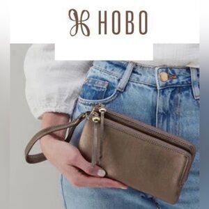 HOBO Dayton Wristlet Pebbled Metallic Leather Pewter